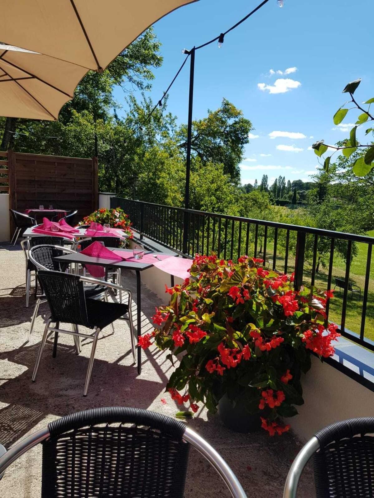 Auberge D'Ici Et D'Ailleurs Cressensac-Sarrazac エクステリア 写真