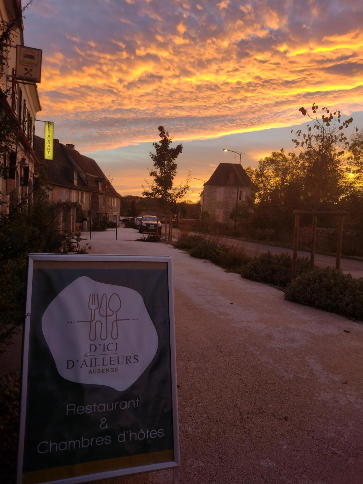 Auberge D'Ici Et D'Ailleurs Cressensac-Sarrazac エクステリア 写真