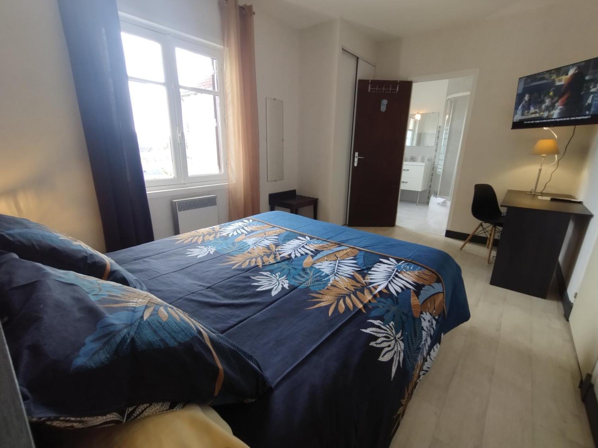 Auberge D'Ici Et D'Ailleurs Cressensac-Sarrazac 部屋 写真
