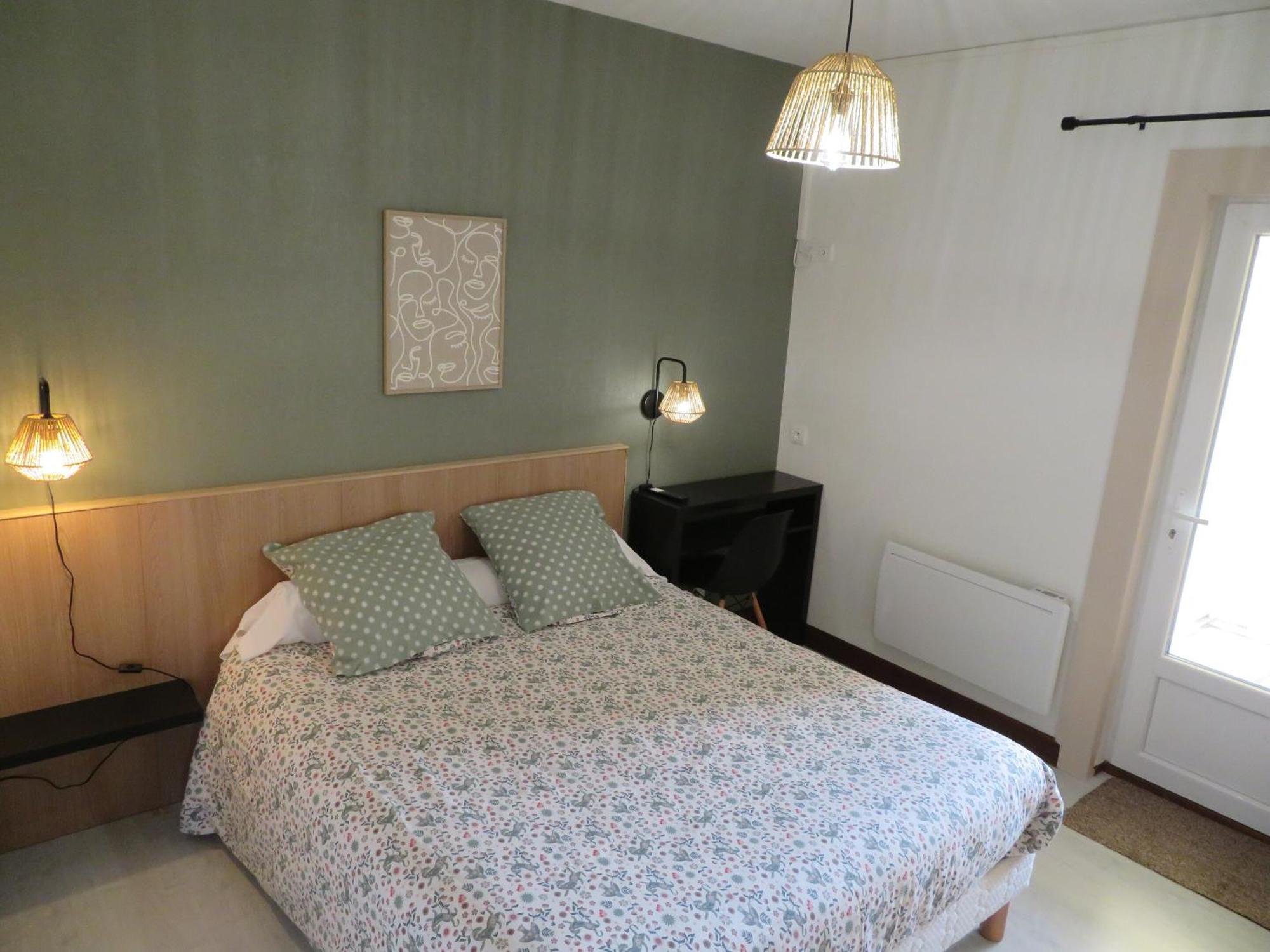 Auberge D'Ici Et D'Ailleurs Cressensac-Sarrazac 部屋 写真