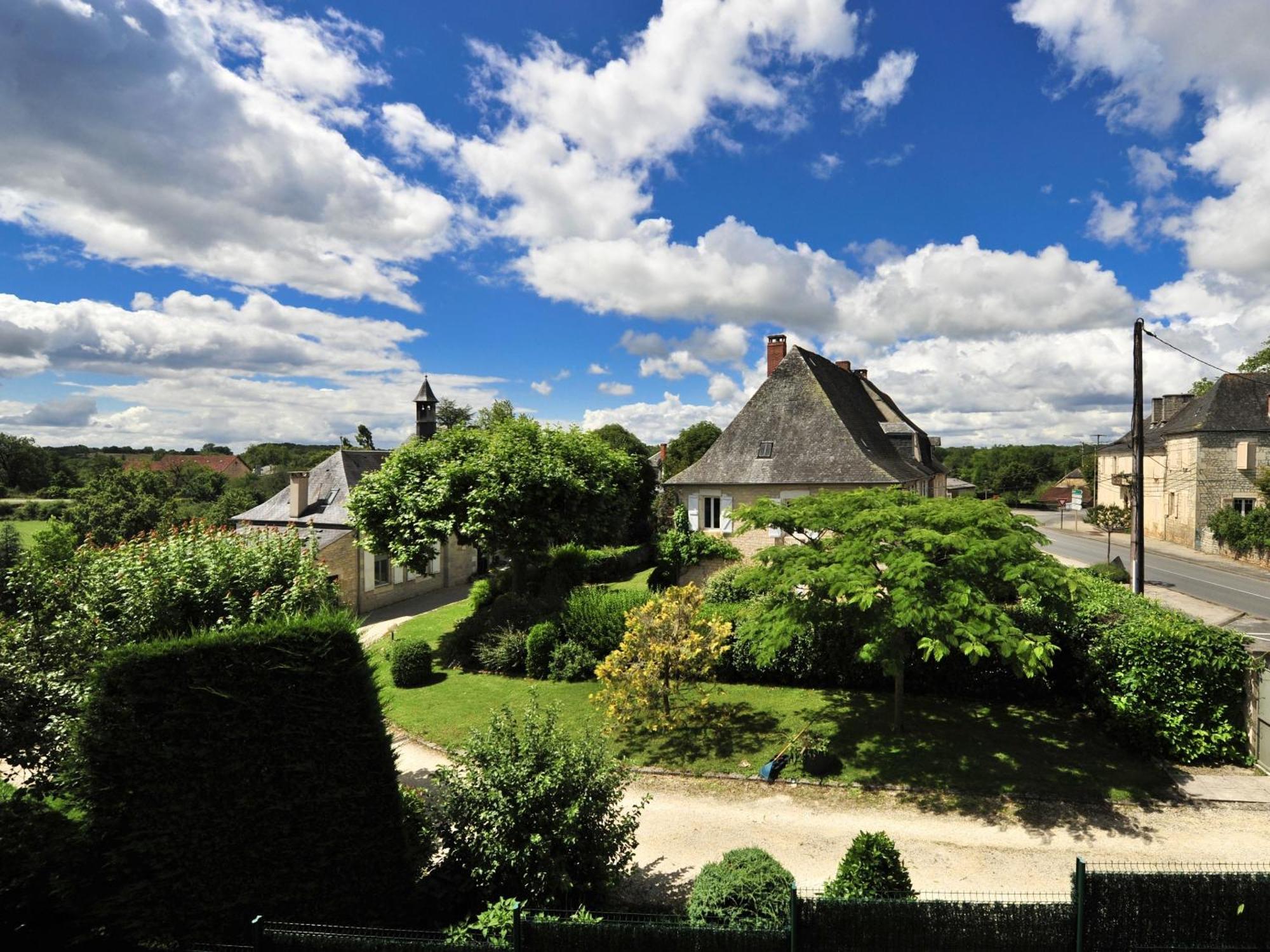 Auberge D'Ici Et D'Ailleurs Cressensac-Sarrazac 部屋 写真